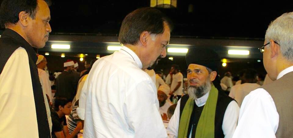 Pakistan High Comissioner and Mufti Mohammad Akbar Hazarvi Pakistan High Comissioner and Mufti Mohammad Akbar Hazarvi