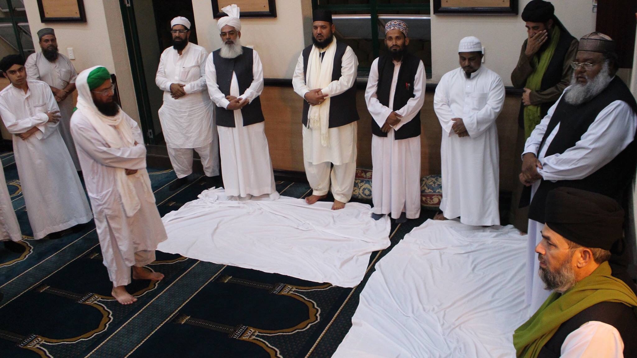 Large number of Sunni Ullama at Darul Uloom Pretoria Large number of Sunni Ullama at Darul Uloom Pretoria